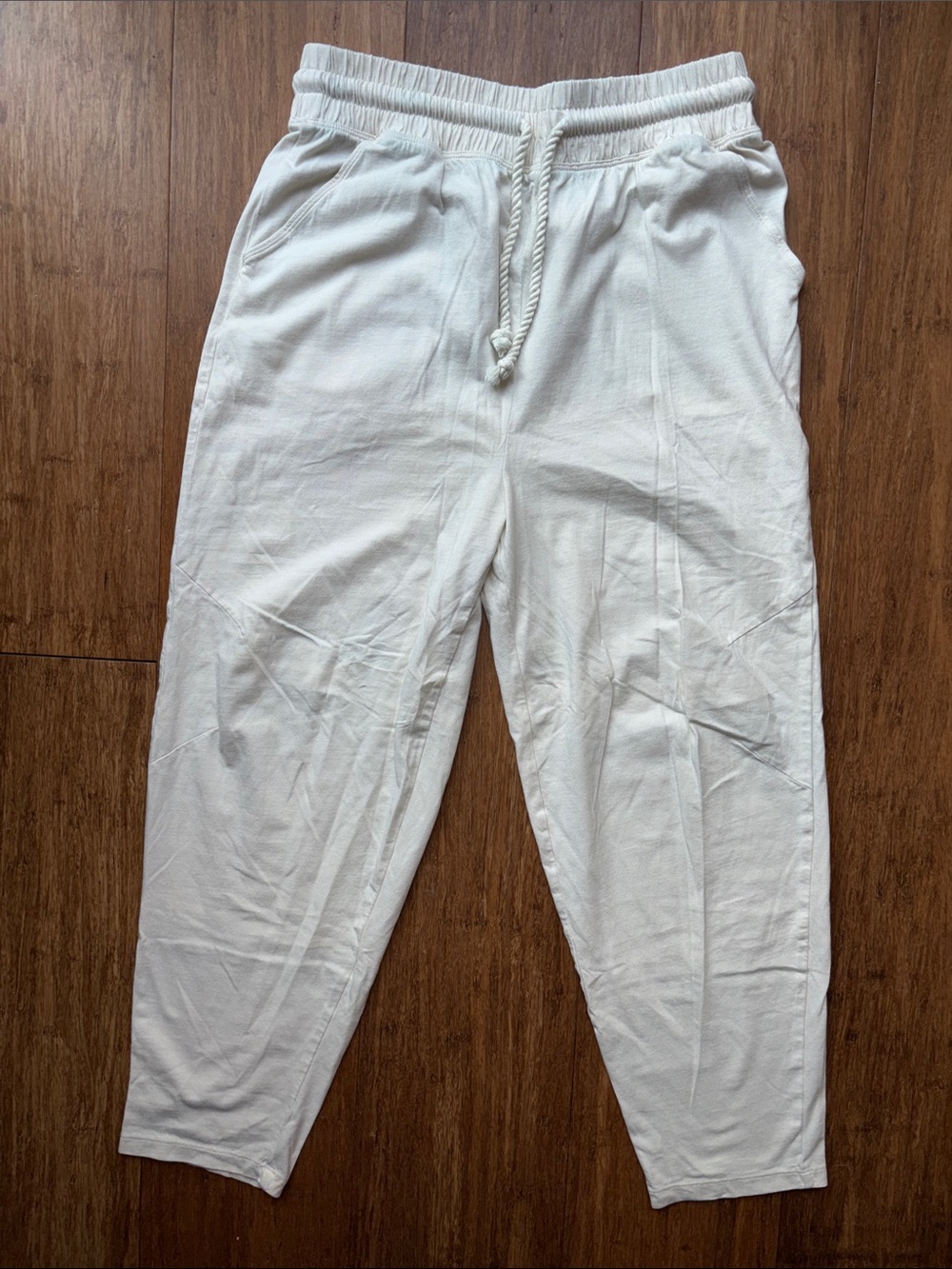 Universal Thread 100% Cotton High-Waisted Cropped Jogger Pants Size M